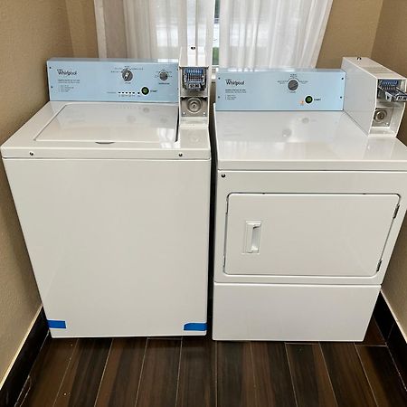 Comfort Inn Rockford Near Casino District Экстерьер фото