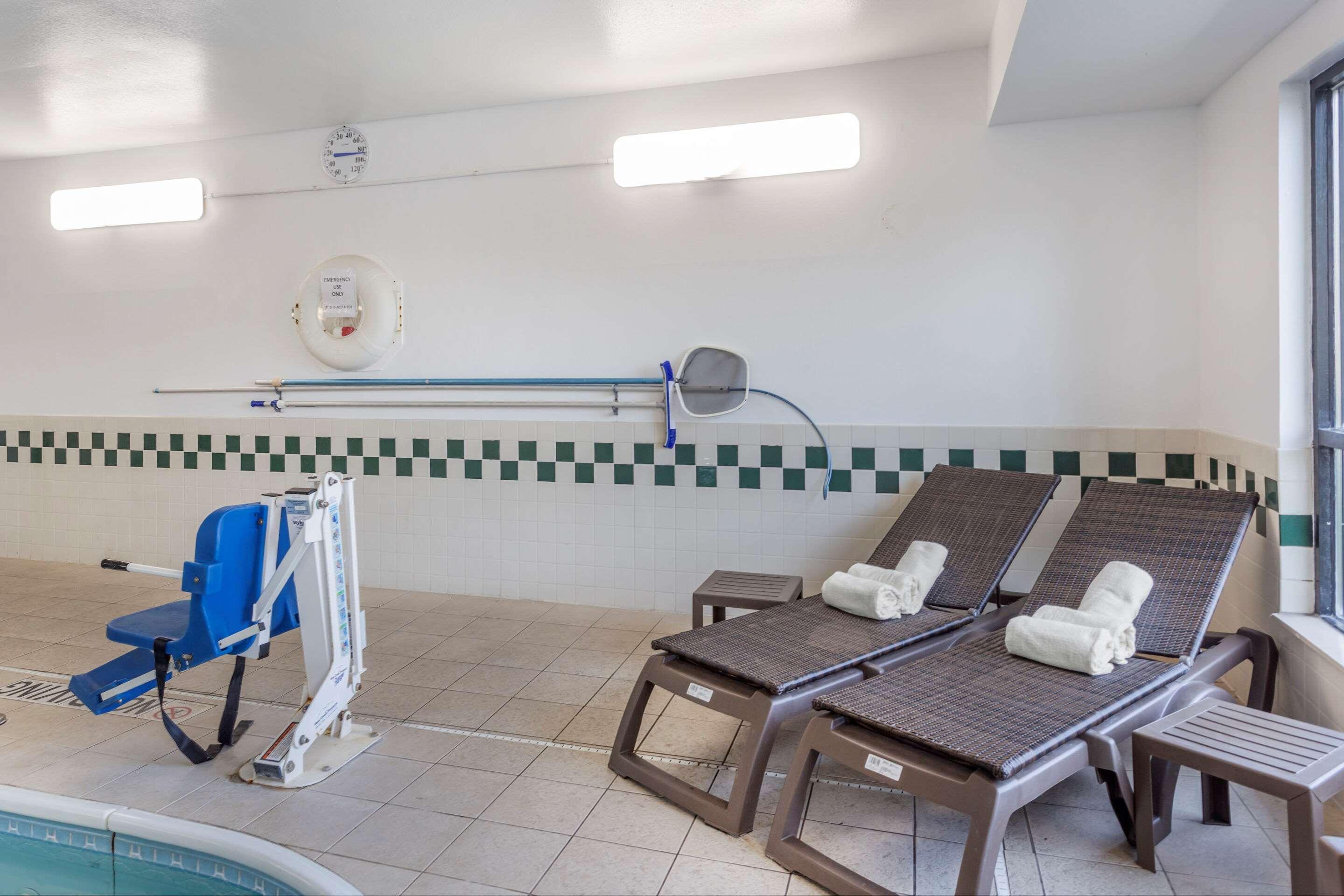 Comfort Inn Rockford Near Casino District Экстерьер фото
