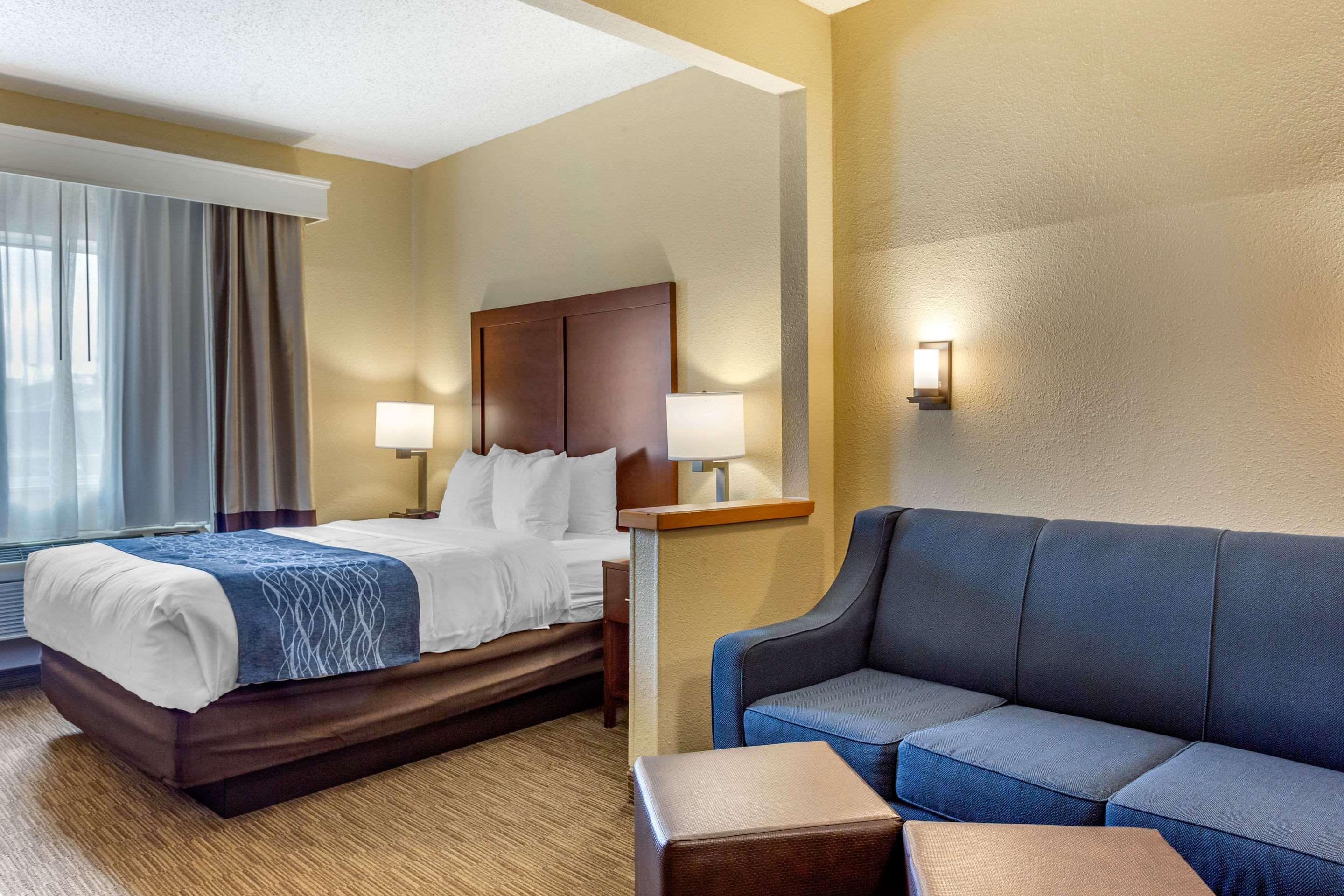 Comfort Inn Rockford Near Casino District Экстерьер фото