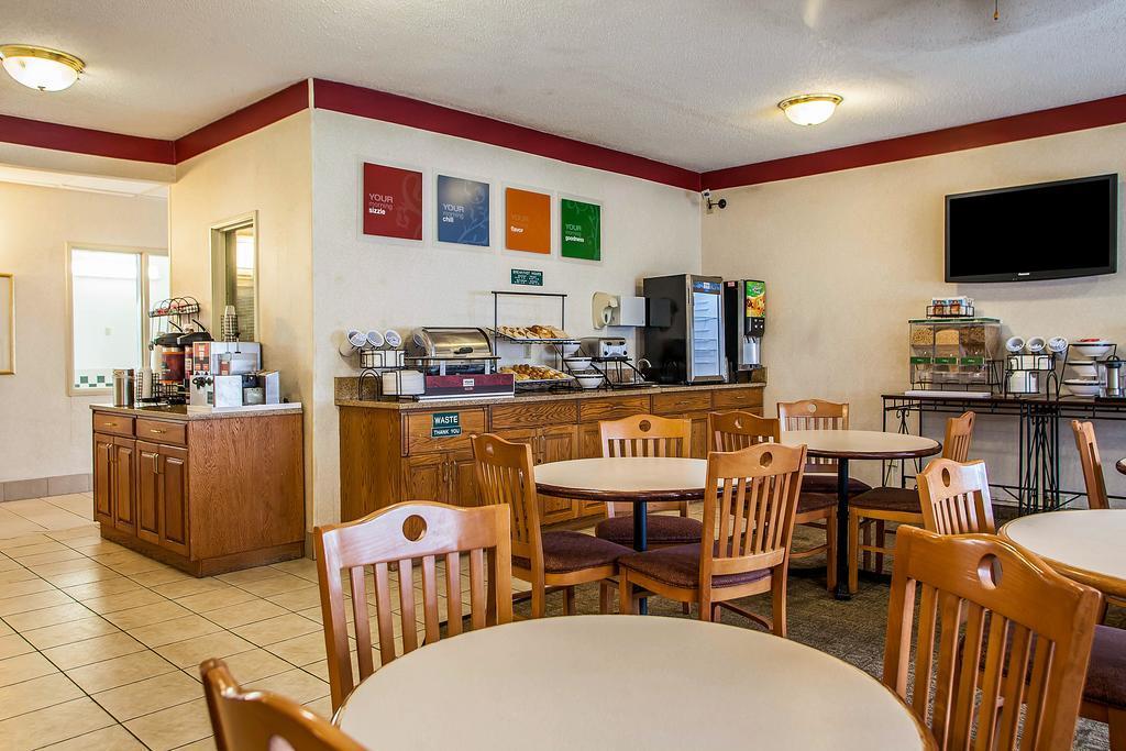 Comfort Inn Rockford Near Casino District Экстерьер фото